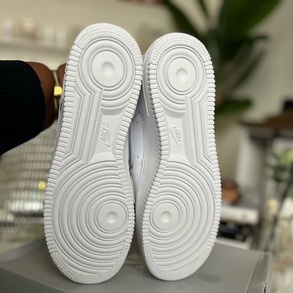 NIKE Air Force 1’s~ NIB - Picture 9 of 14